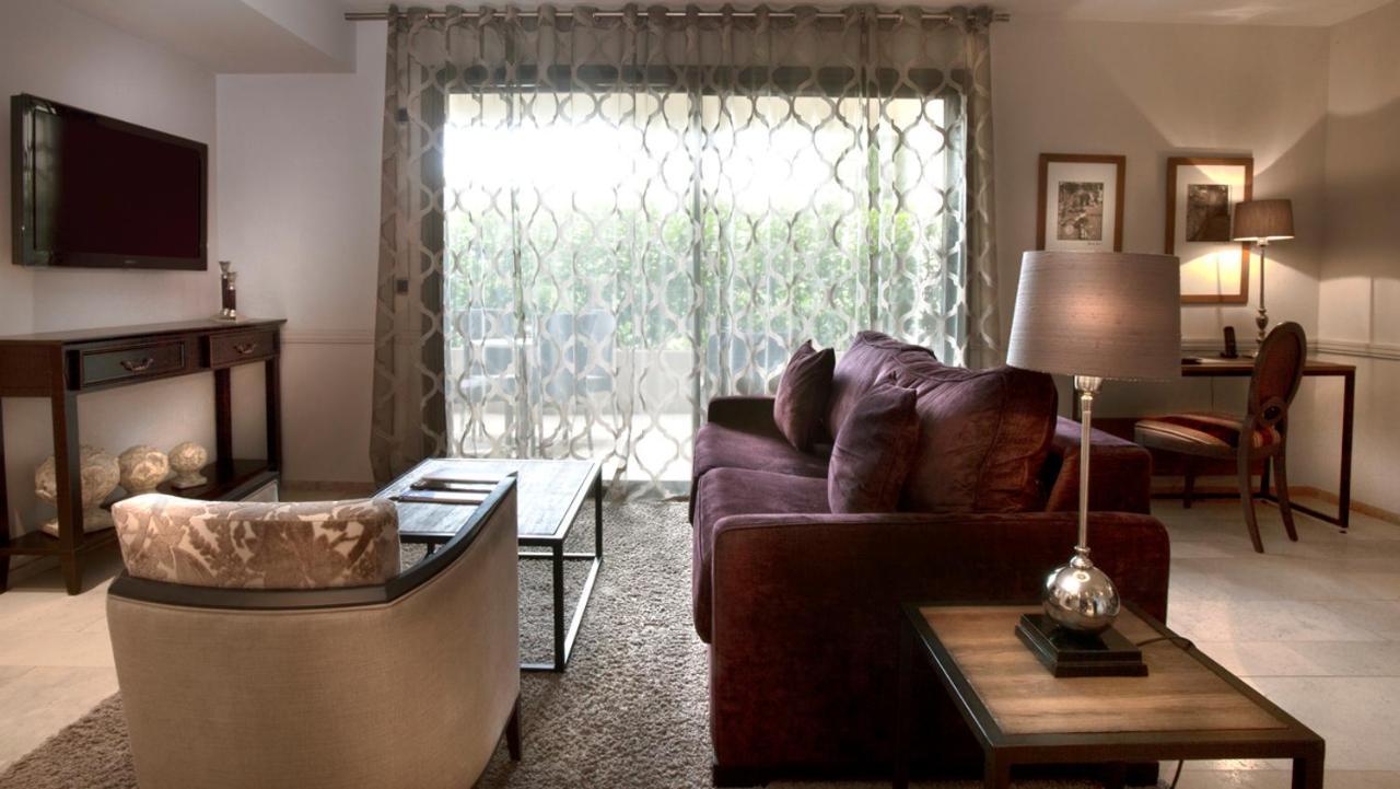 Residence Hoteliere 4 Etoiles Les Mas Du Grand Vallon Mougins Exterior foto