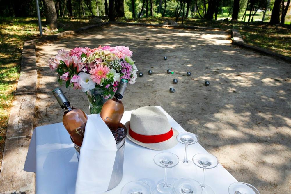 Residence Hoteliere 4 Etoiles Les Mas Du Grand Vallon Mougins Exterior foto