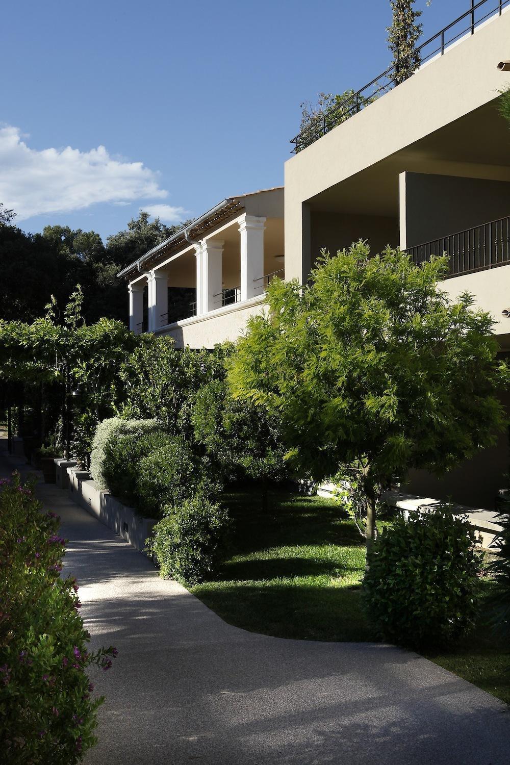 Residence Hoteliere 4 Etoiles Les Mas Du Grand Vallon Mougins Exterior foto